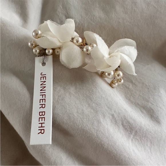 Silk & Swarovski Pearl Bridal Comb - Picture 2 of 4